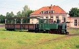 Die Fabrik f�r Kartonagen und Verpackungen in Tarn�wka hatte eine etwa 2 km lange Feldbahn f�r den Transport von Kohle von der Staatsbahn zum Werksgel�nde. 1998 war hier noch eine LOWA-Dampflok abgestellt. 2004 wurden Gleise und Fahrzeuge f�r eine Parkbahn verkauft.